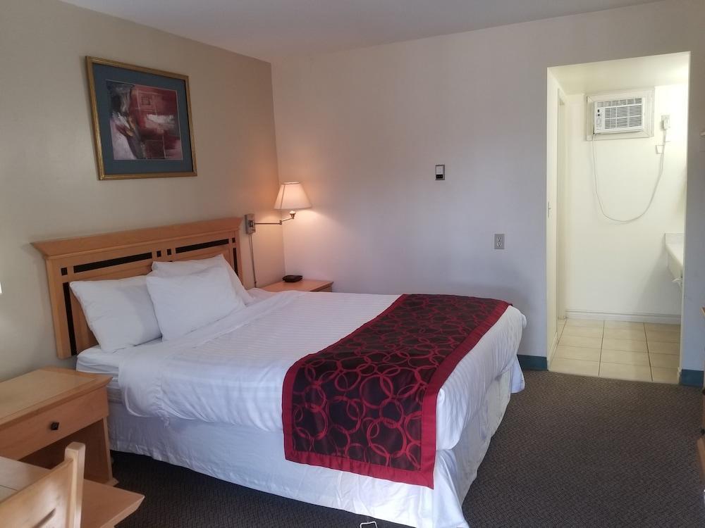 Canada'S Best Value Desert Inn & Suites Cache Creek Exteriér fotografie