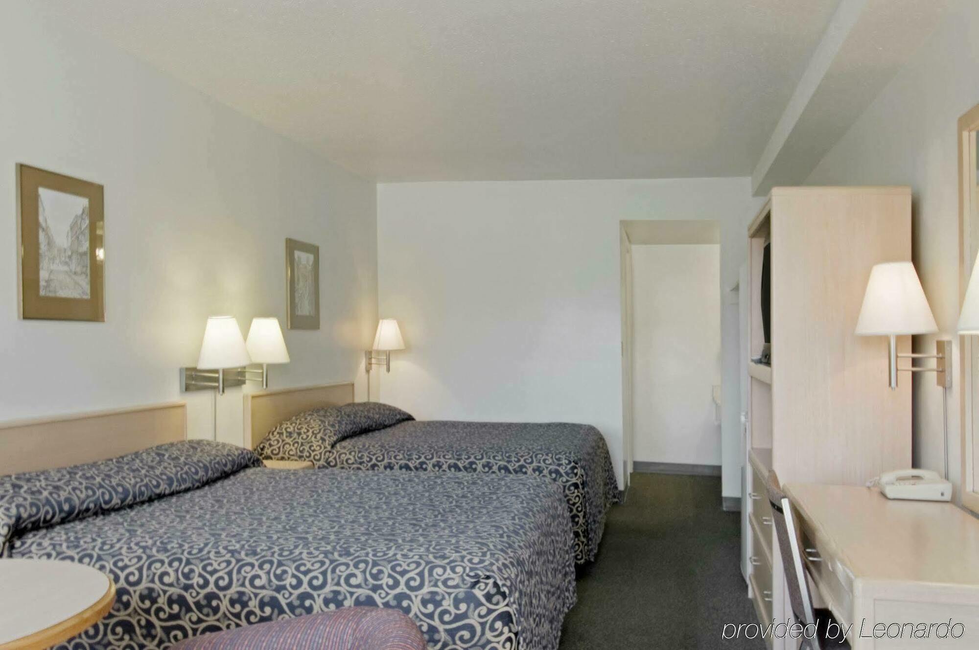 Canada'S Best Value Desert Inn & Suites Cache Creek Exteriér fotografie